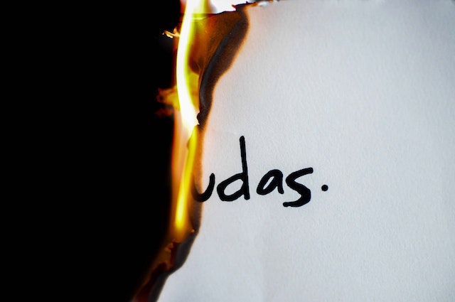 Judas - paper burning
