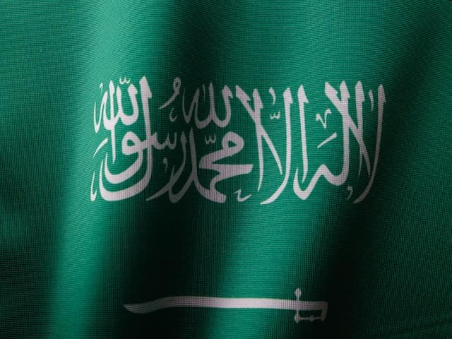 saudi arabia flag with sword
