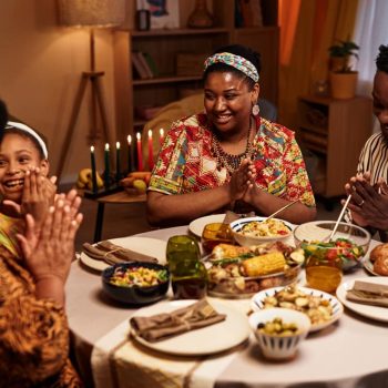 Is The Sabbath 12 Or 24 Hours-family-enjoying-dinner