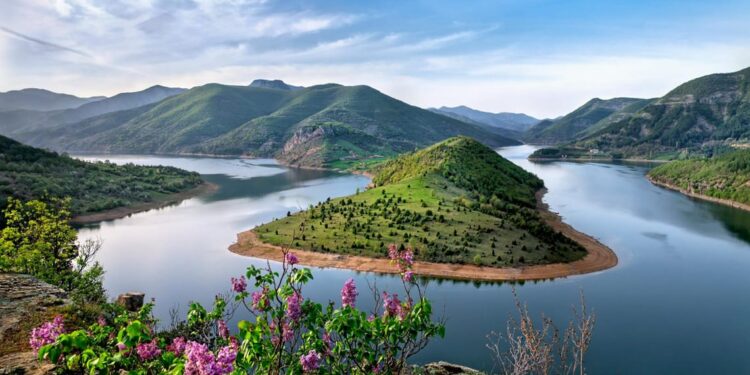 mountains-lake - which day of the week is the sabbath day