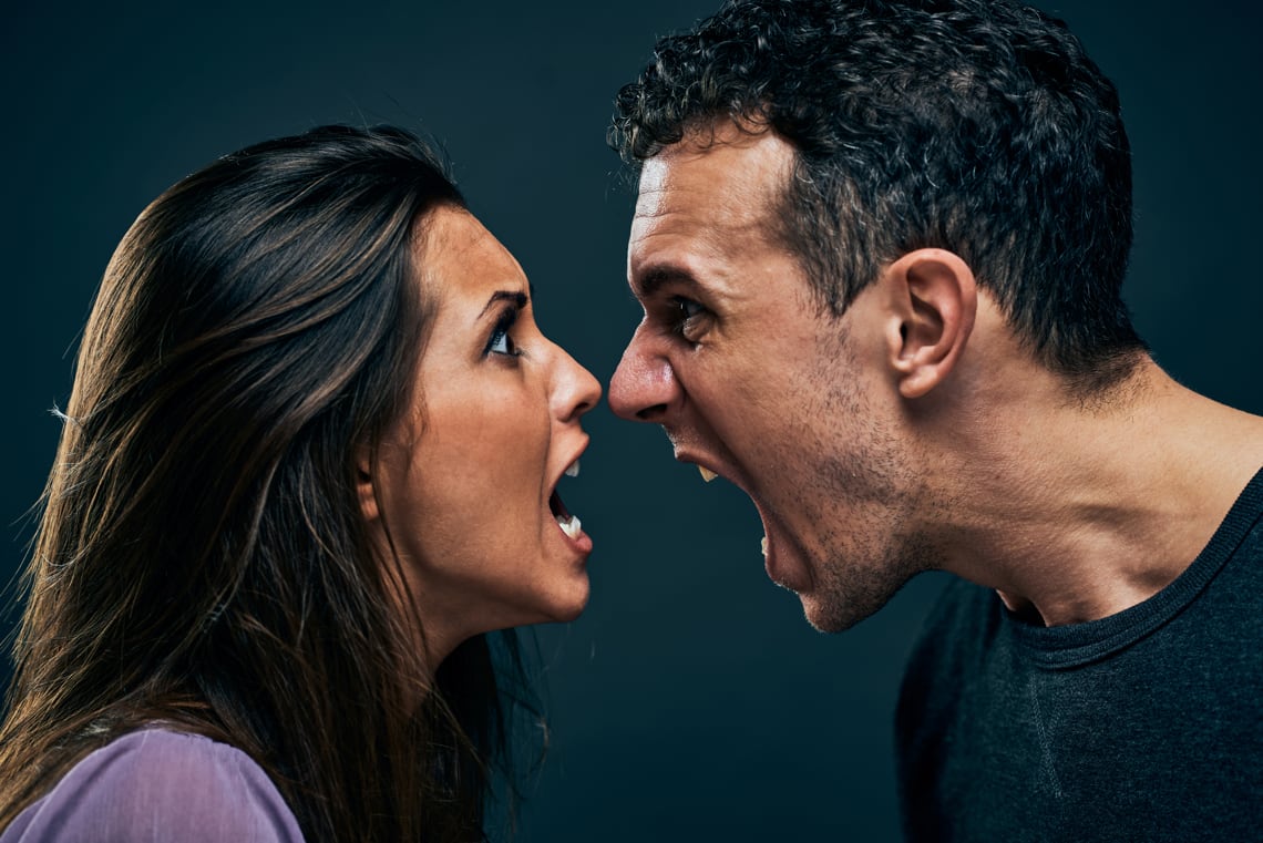 couple-yelling-at-each-other