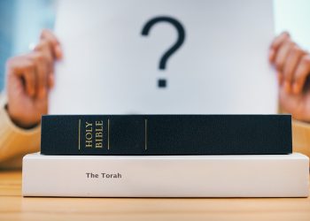 true-name-of-the-messiah-books-on-desk